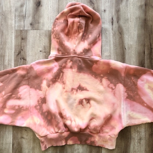 Aritzia, TNA, Cozy, Perfect Shrunken Cropped Hoodie, Womans, Tie Dye, Size M - Picture 8 of 15